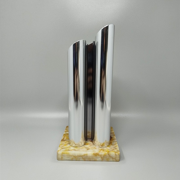 Vase étonnant de l’ère spatiale des années 1970. Fabriqué en Italie