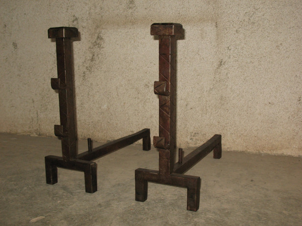 Coppia di candelabri in ferro battuto di epoca Art Déco