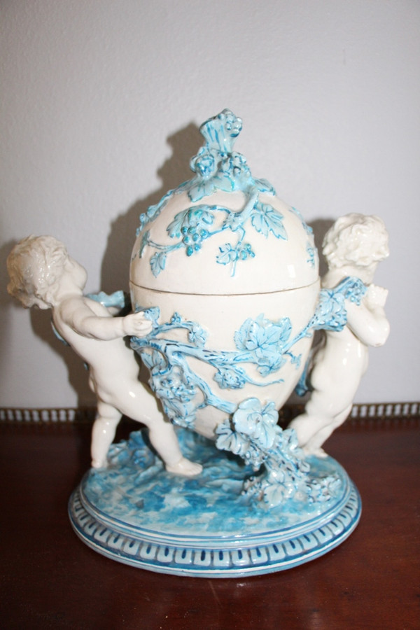 Grande zuccheriera in maiolica del XIX secolo