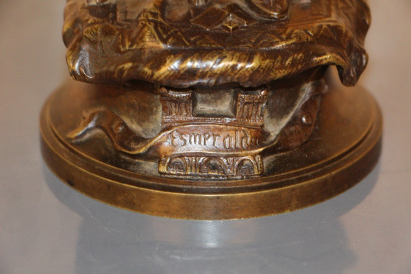 Esmeralda in bronzo di Adrien Etienne Gaudez XIX secolo