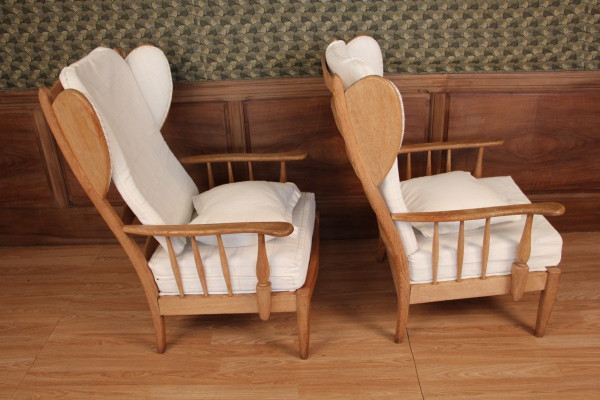 paire de fauteuils a oreilles 1950