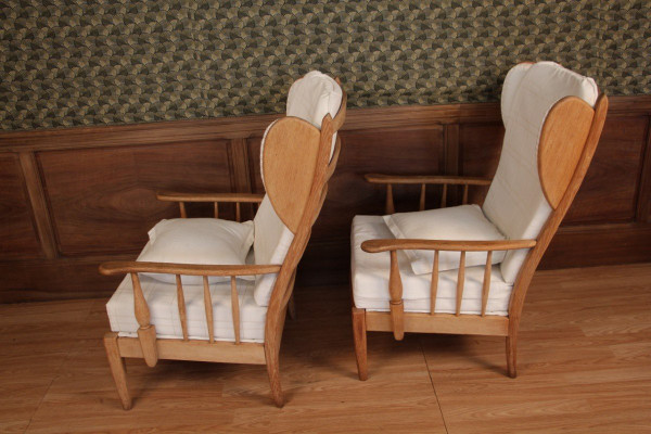 paire de fauteuils a oreilles 1950