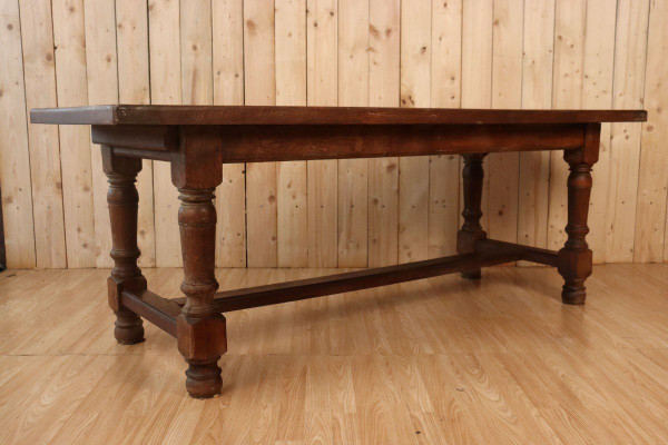Large Farm Table In Solid Medium Oak