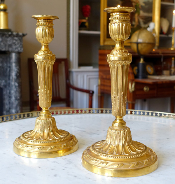 Pair of important Louis XVI ormolu candlesticks - 30cm