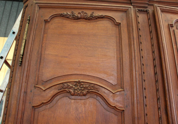 Grande armadio Chateau del XVIII secolo