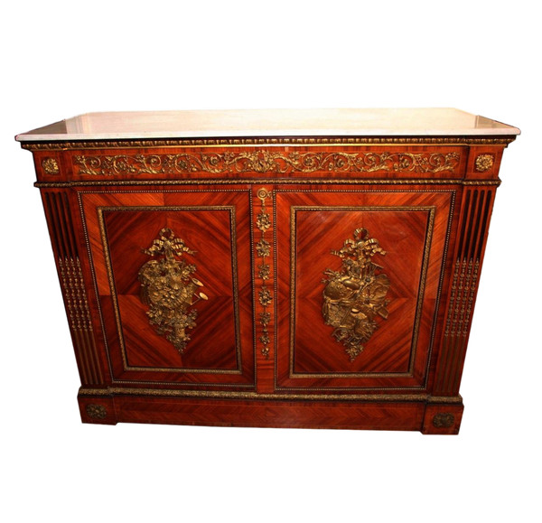 Buffet d'Apparat timbrato con