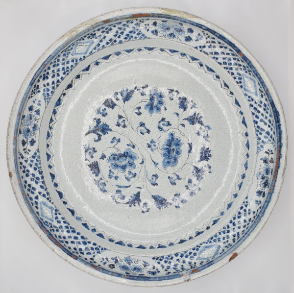 Saint Cloud earthenware dish, late 17th century.