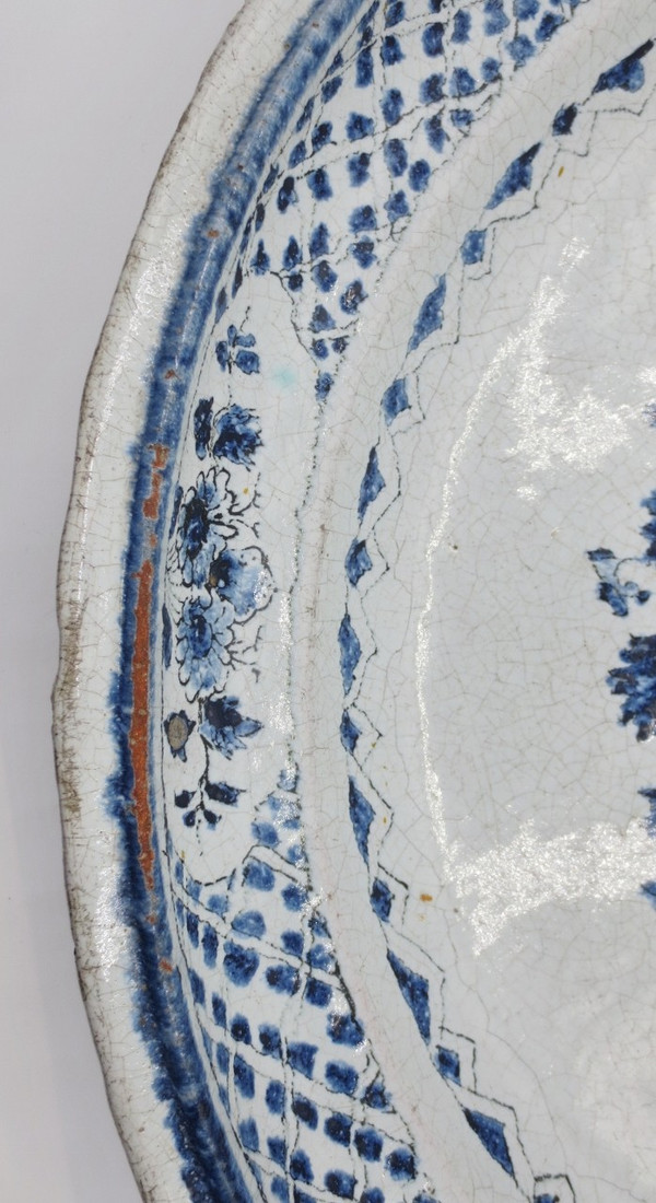 Saint Cloud earthenware dish, late 17th century.