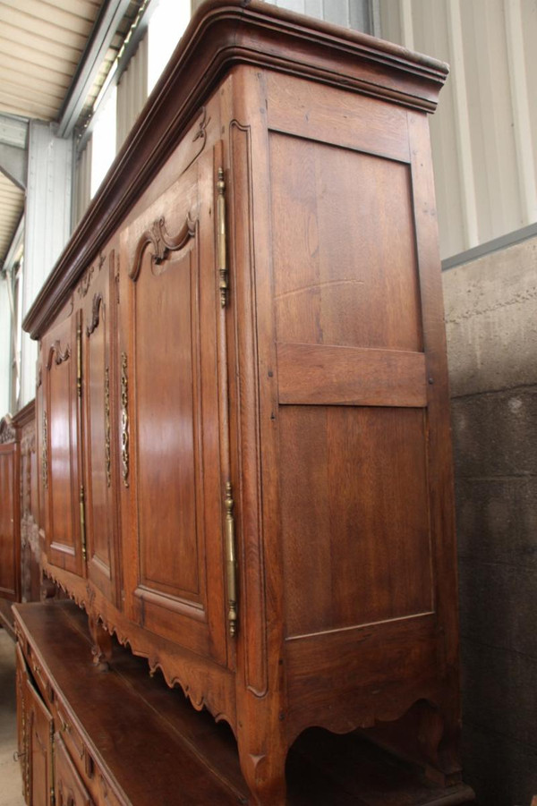 Buffet Due Edifici del Castello 8 Porte del XVIII Secolo