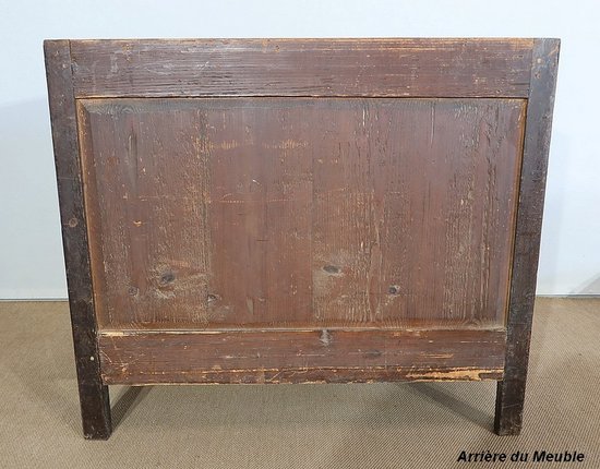 Commode Tombeau en Marqueteries de Bois Régionaux, époque Louis XIV – XVIIIe