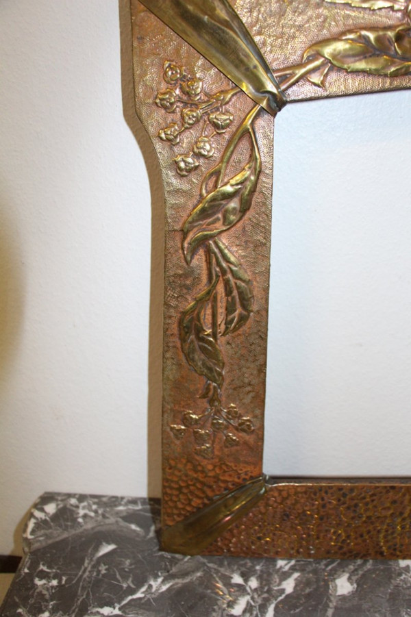 Art Nouveau Period Frame In Repoussé Copper Signed De Guillaumont