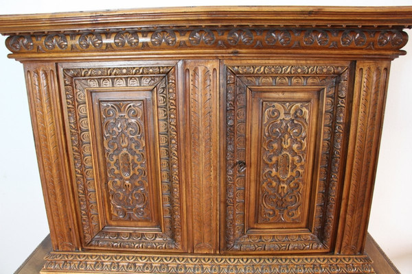 Small Double Sideboard Renaissance Style 149 Cm Height