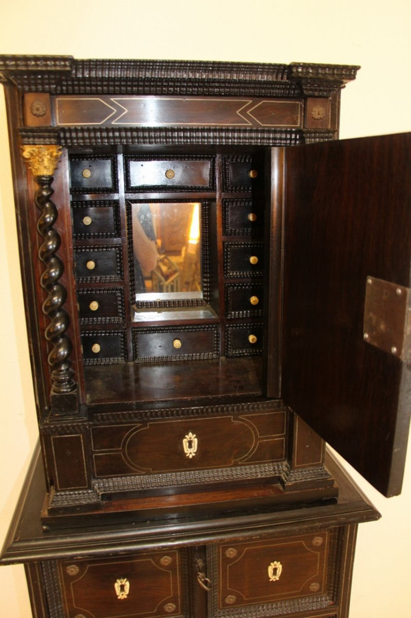 Cabinet XVIIeme En Palissandre Et Filet d'étain