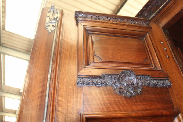 Important 18th Century Regency Chateau Display Cabinet