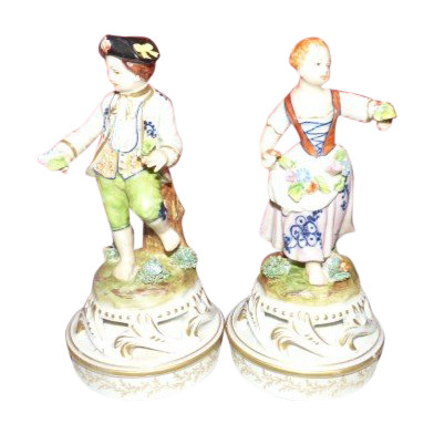 Paire de sujet décoratif personnages signée de Meissen
