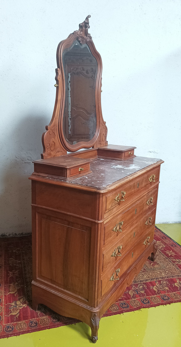 Frisierkommode Louis XV aus Nussbaumholz
