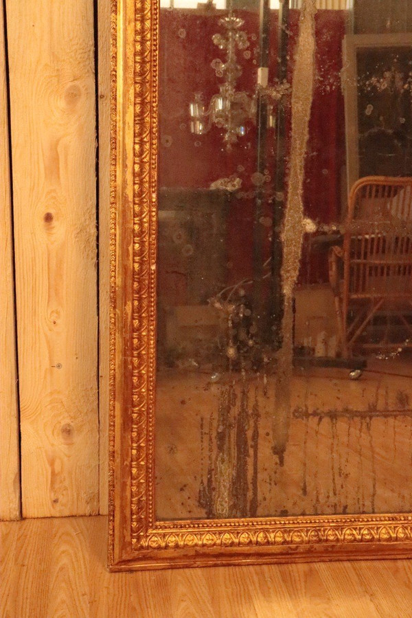 Grande specchio dorato del XIX secolo in stile Napoleone III alto 217 cm