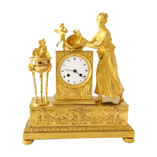 Empire Naissance De l'Amour gilt bronze clock Athenian vestal XIXth century