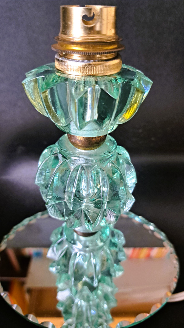 Bedside lamp in green crystal Attributed to Jacques Adnet for Bacarrat
