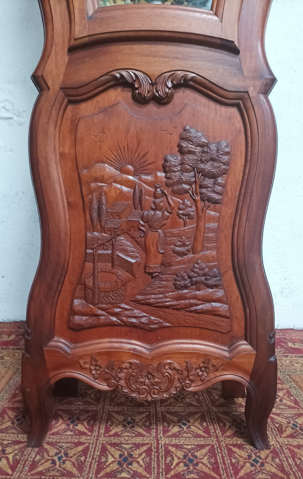 Provençal Comtoise clock in walnut