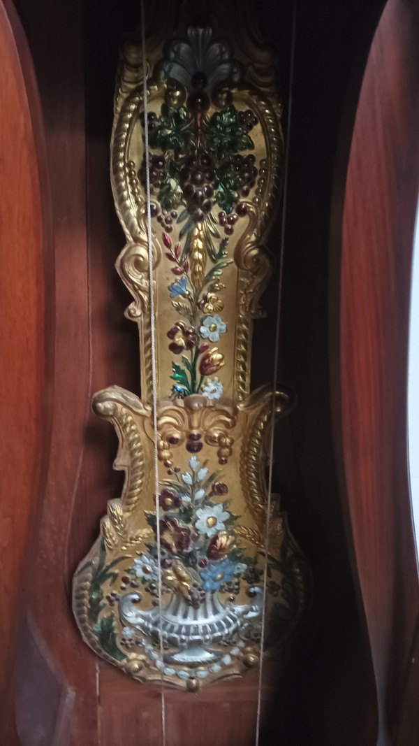 Provençal Comtoise clock in walnut