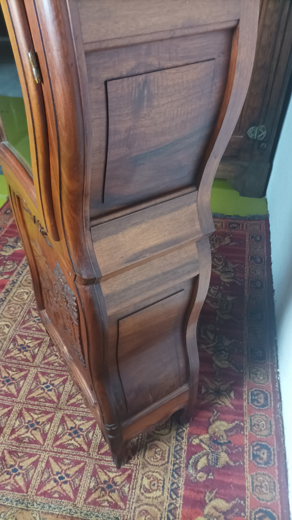Provençal Comtoise clock in walnut