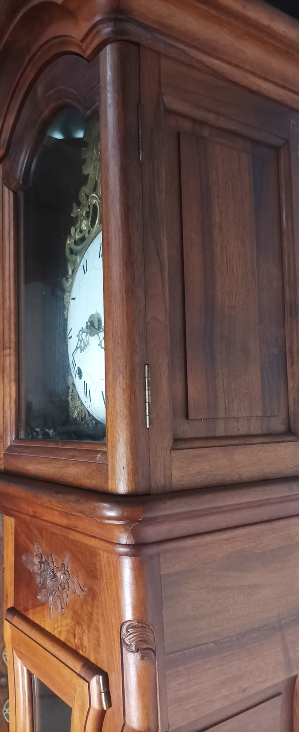 Provençal Comtoise clock in walnut