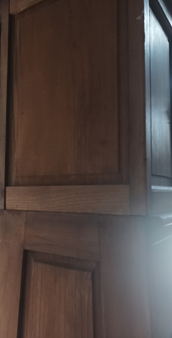 Provençal Comtoise clock in walnut