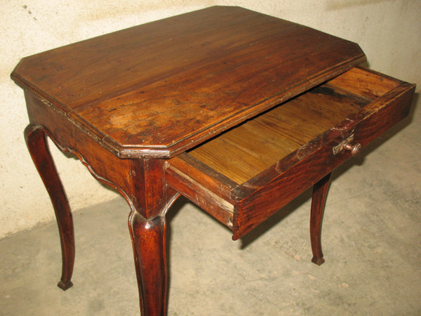 18th century Louis XV elm writing desk with 1 large drawer