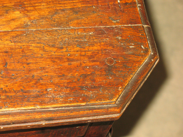 18th century Louis XV elm writing desk with 1 large drawer
