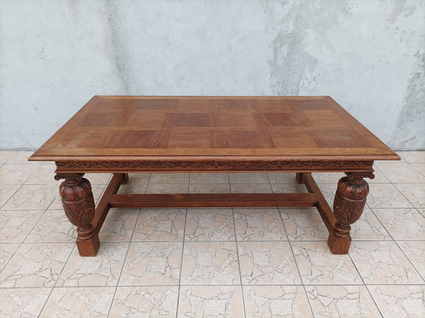 Table style Renaissance en chêne