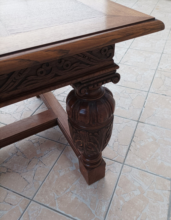 Table style Renaissance en chêne