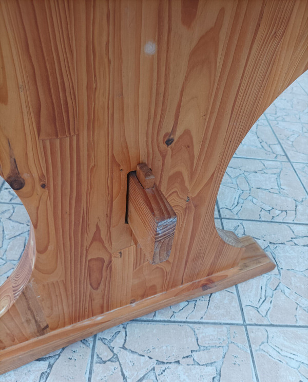 Solid pine farm table