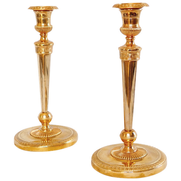 Ravrio - paire de flambeaux d'époque Empire en bronze doré modèle du Château de Fontainebleau