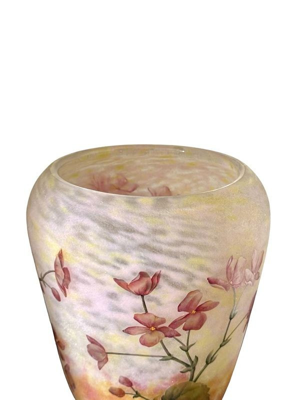 Daum Nancy Vase "Lunaires