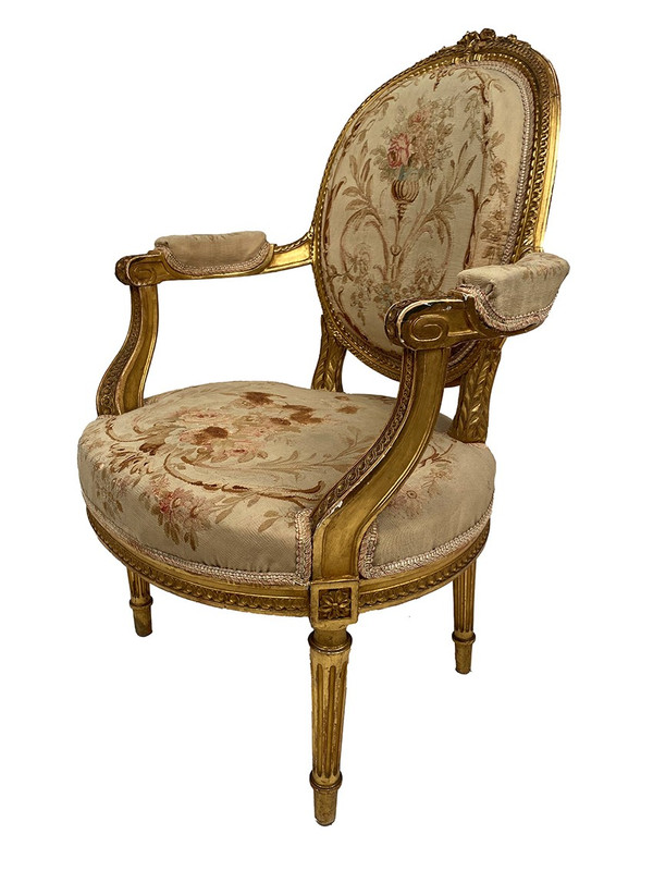 Poltrona in legno dorato in stile Luigi XVI, fine XIX o inizio XX secolo