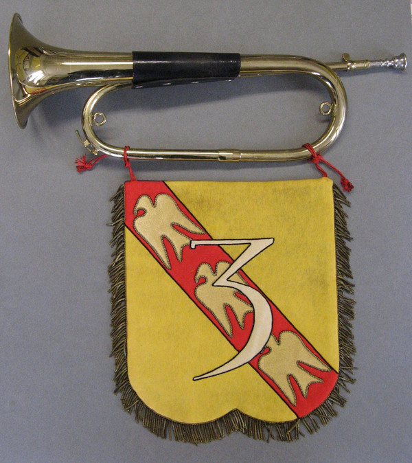 Flammen- und Kavallerietrompeten des 3. Regiments der Dragoner.