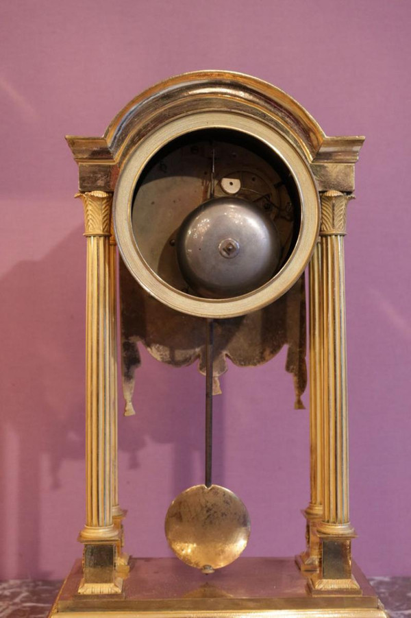 Pendule Pichon à Paris époque Directoire