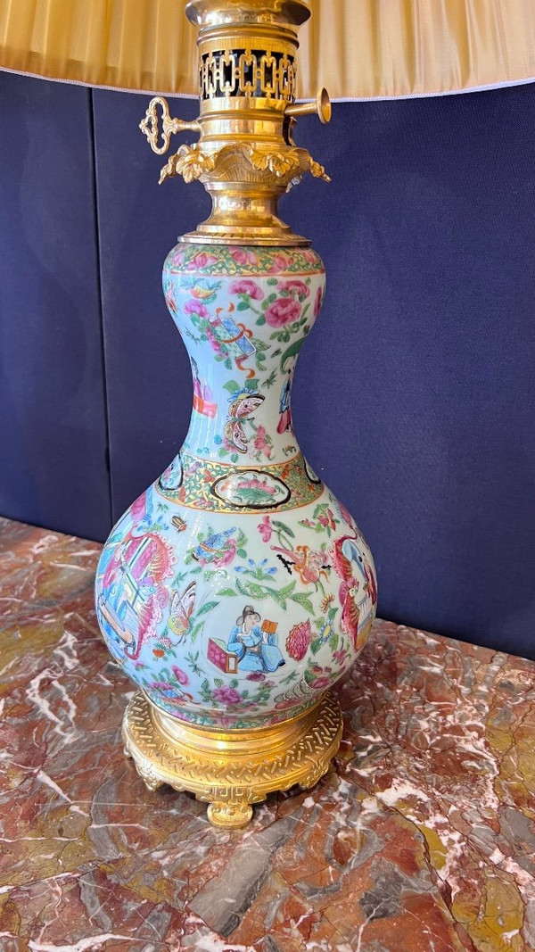 Coppia di lampade in porcellana di Canton