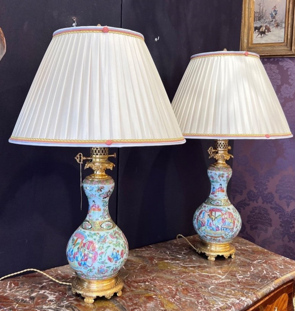 Coppia di lampade in porcellana di Canton