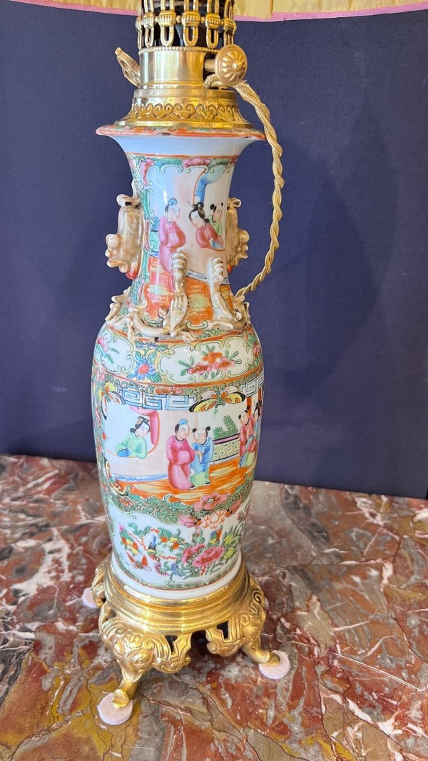 Coppia di lampade in porcellana di Canton