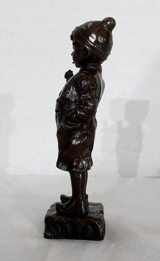 Bronzo "Il piccolo fumatore" di J. Schmidt-Felling - seconda metà del 19° secolo