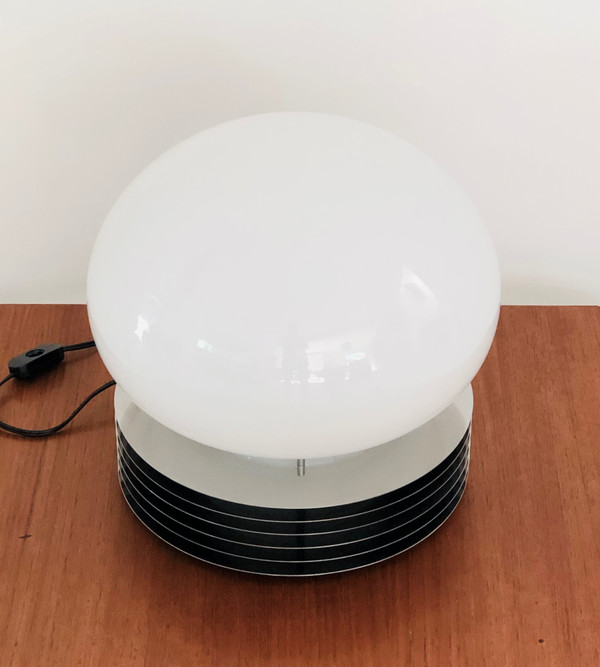 Lampe à poser en inox et verre opalin par Tronconi Illuminazione, Italie années 70 