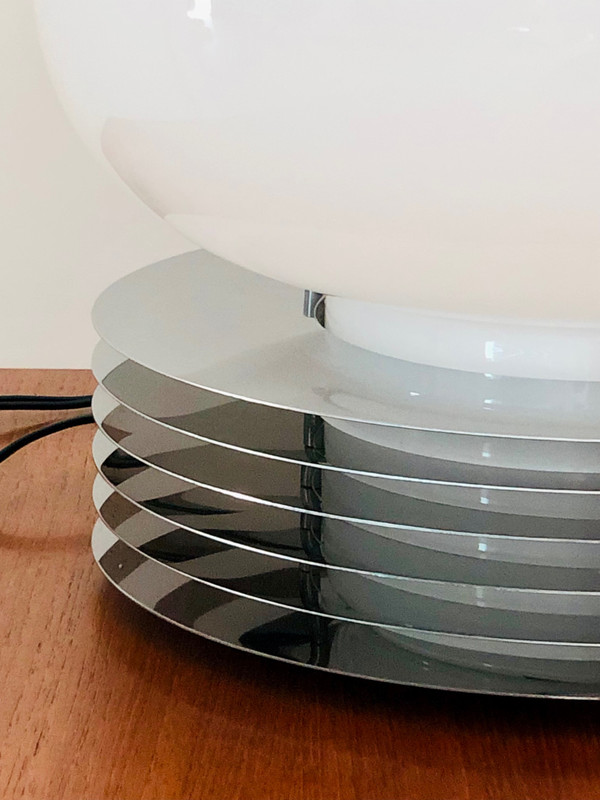 Lampe à poser en inox et verre opalin par Tronconi Illuminazione, Italie années 70 