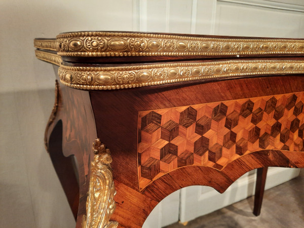Table à jeu en marqueterie d’époque Napoléon III.