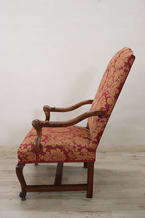 Fauteuil ancien italien Louis XIV du début du 18ème siècle 
