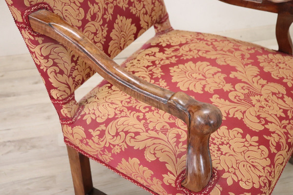 Fauteuil ancien italien Louis XIV du début du 18ème siècle 