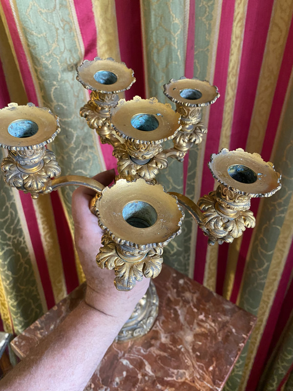  Beautiful solid bronze candlestick in Louis XV style from the N. III period gilded with mercury with 6 branches