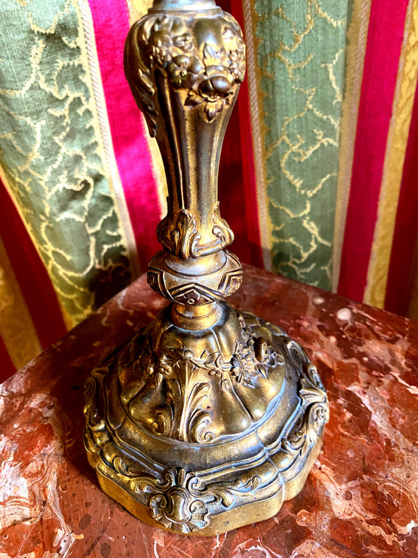  Beautiful solid bronze candlestick in Louis XV style from the N. III period gilded with mercury with 6 branches