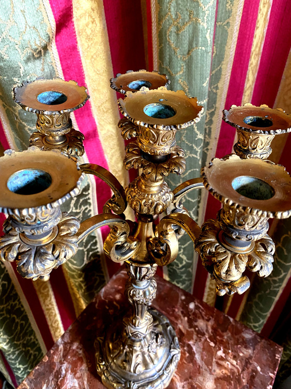  Beautiful solid bronze candlestick in Louis XV style from the N. III period gilded with mercury with 6 branches